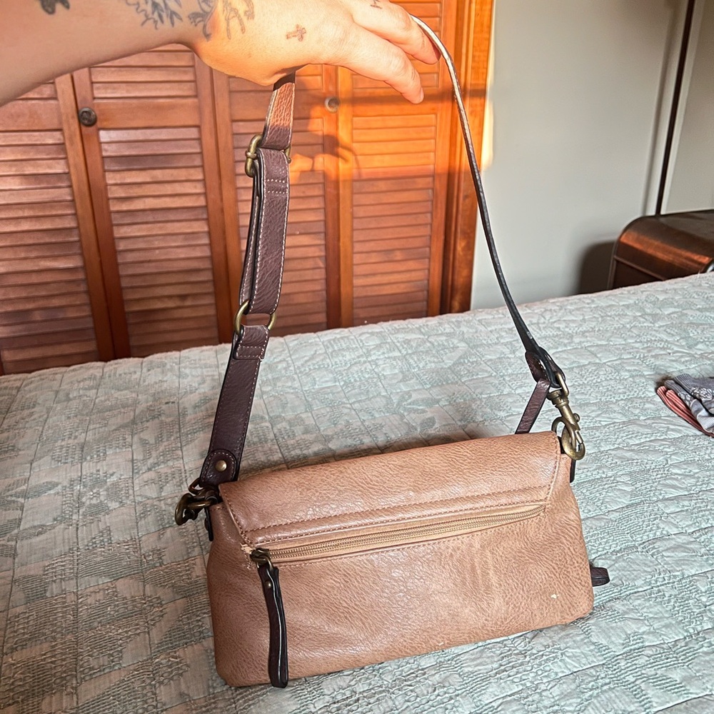 Simply Noelle Tan and Brown Clutch - Picture 2 of 3